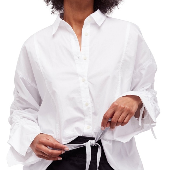 Free People Tops - FREE PEOPLE - Girl Poplin Blouse